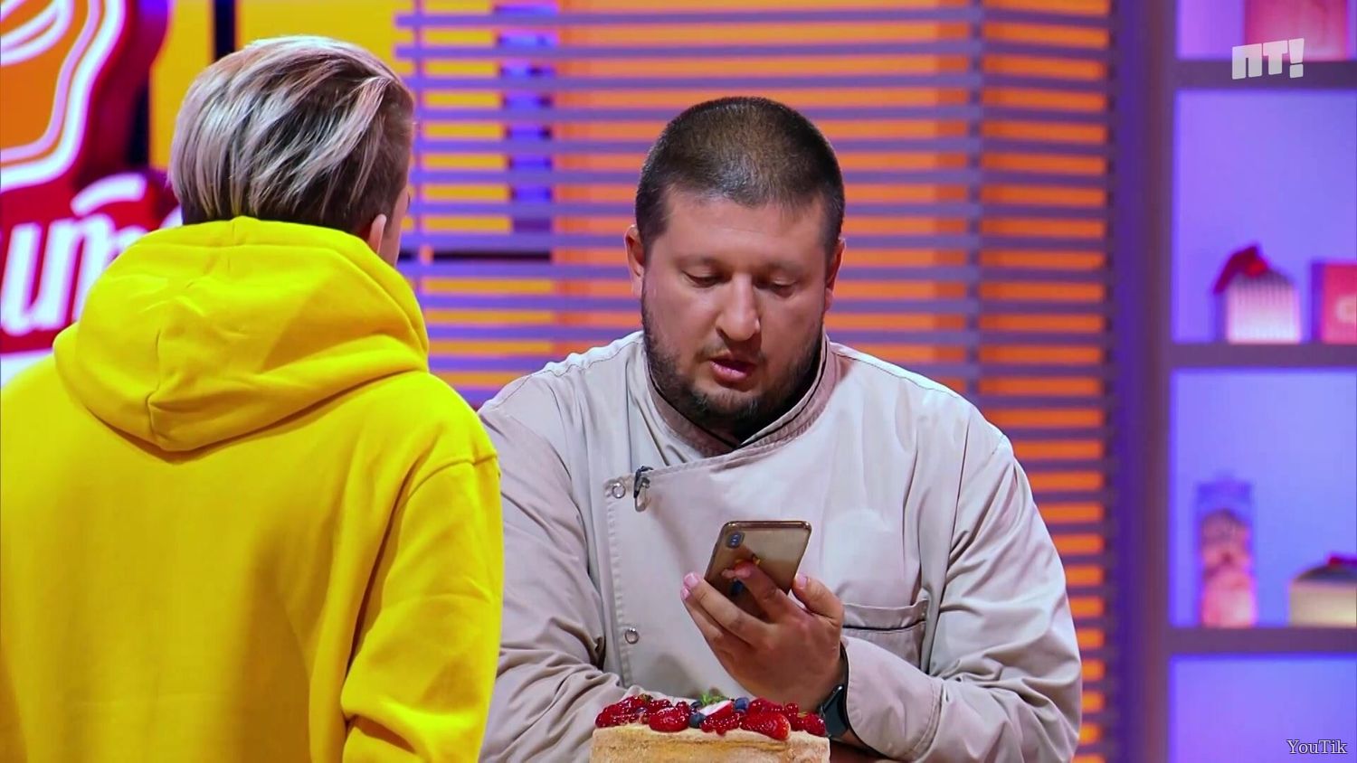 Ренат Агзамов проверяет мальчика на смекалку. Эфир от 07.07.23